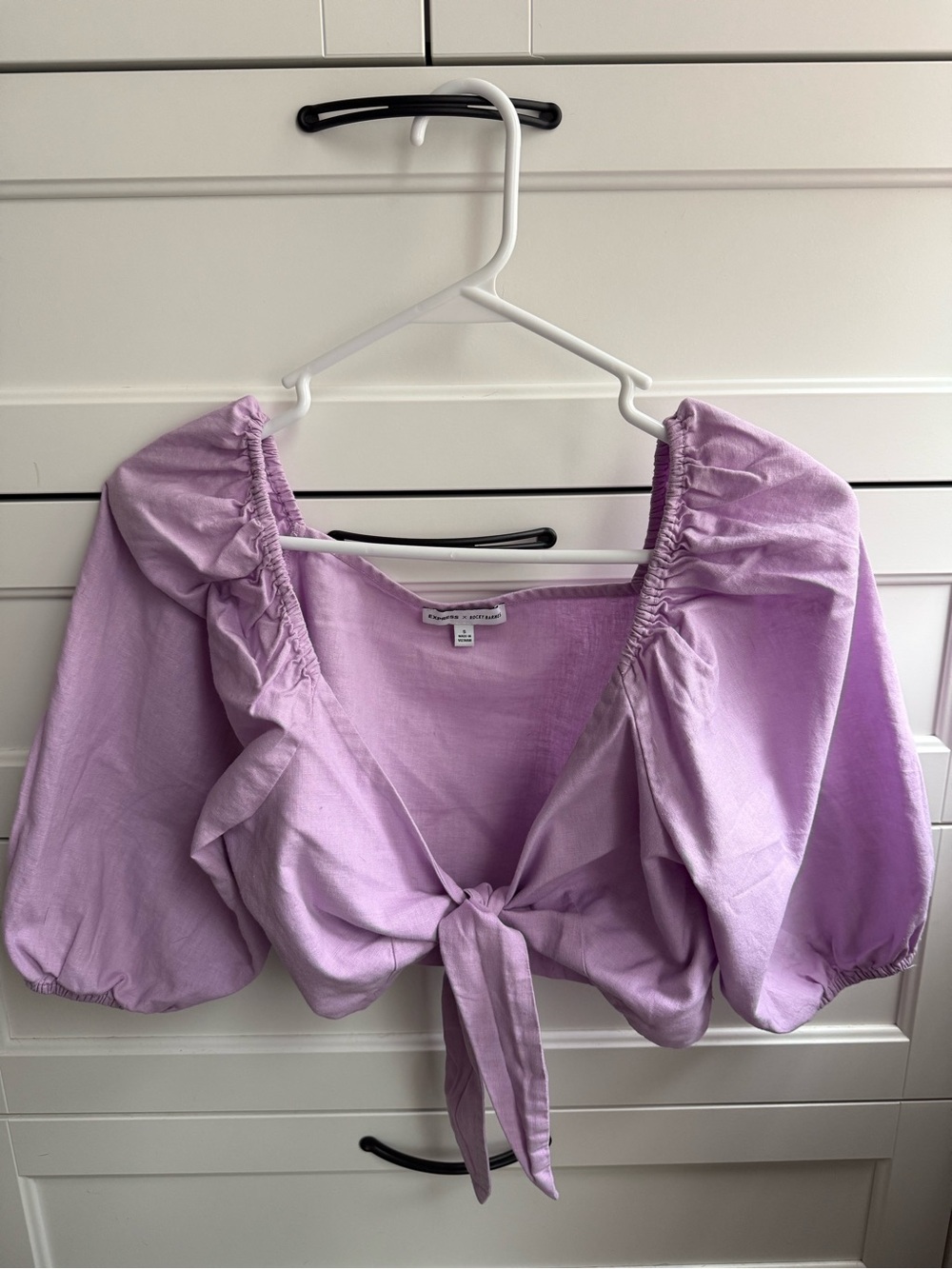 Express X Rocky Barnes Bright Lavender Tie-Front Puff Sleeve Women's Cropped Top
